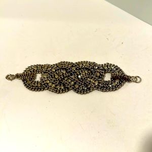 Chain link and jewels bracelet